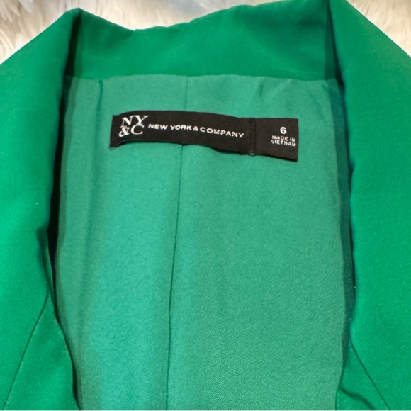 New York & Company Vibrant Green Blazer - Picture 7 of 8
